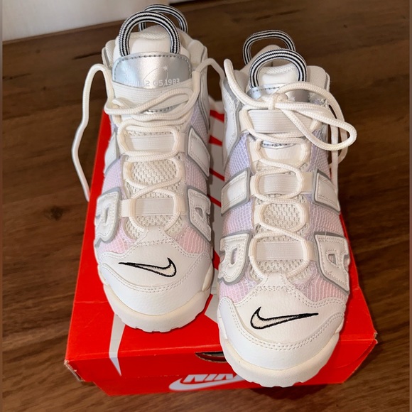 NIKE AIR MORE UPTEMPO '96 'THANK YOU, WILSON' size big kids 3Y, New in box - Picture 7 of 9